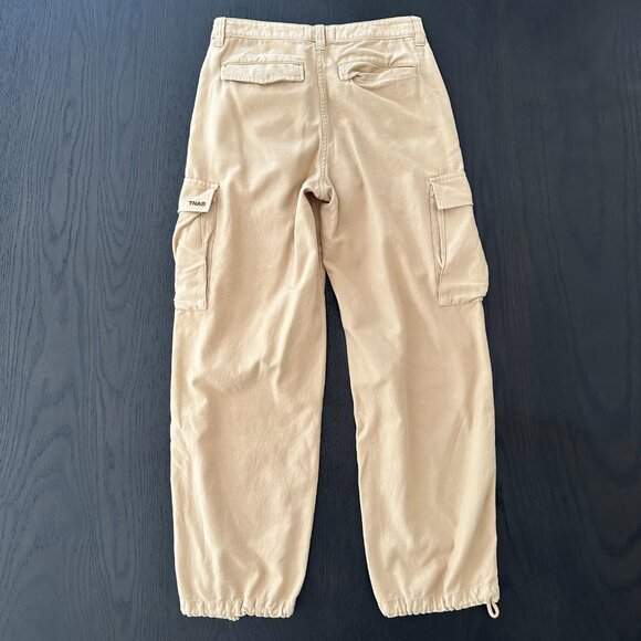 Aritzia TNA Khaki Cargo Pants - Picture 5 of 6